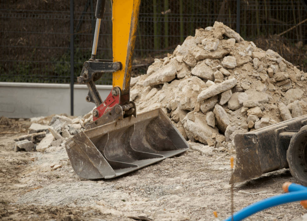 chantier-dechets-pelle
