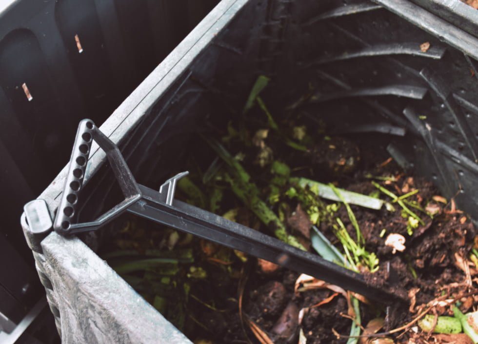 compost-bac-jardin